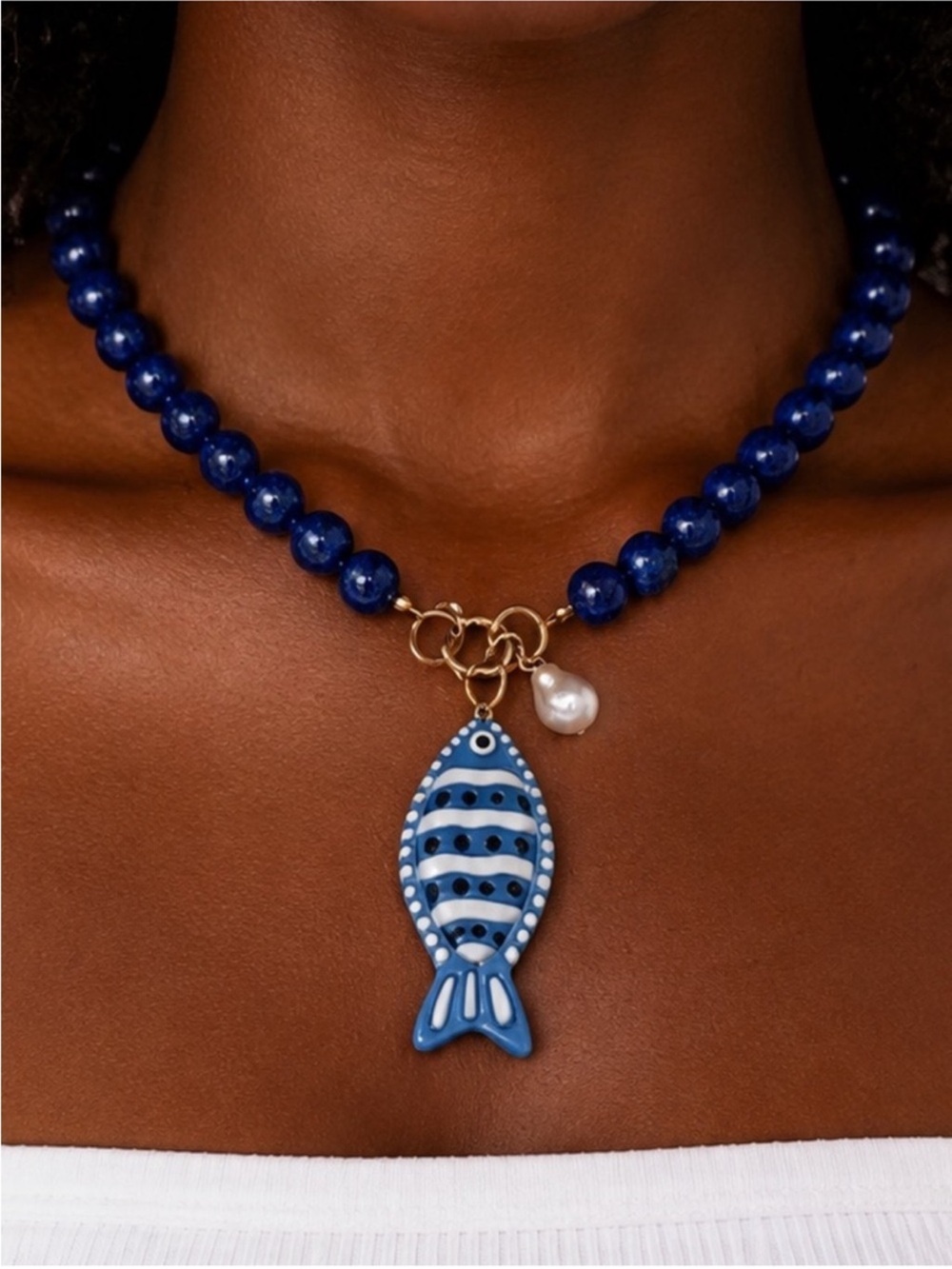 New! Coastal Fish Blue Beaded Necklace NWOT (3027)